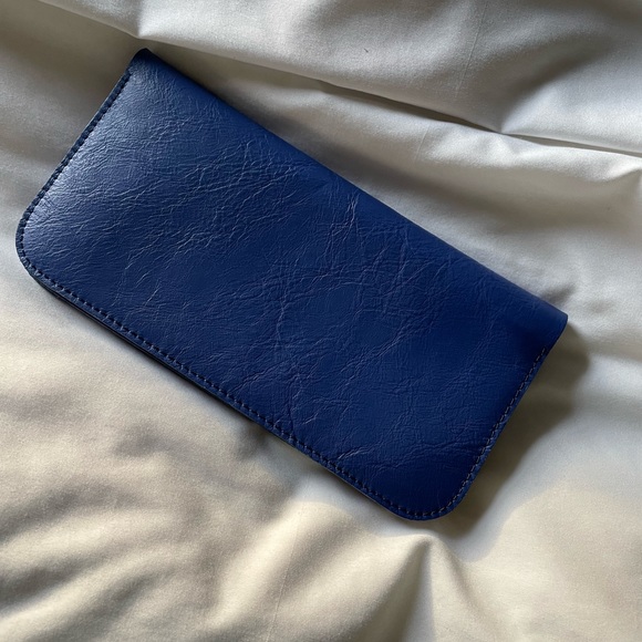 Minor History Ledger Wallet - Picture 5 of 7